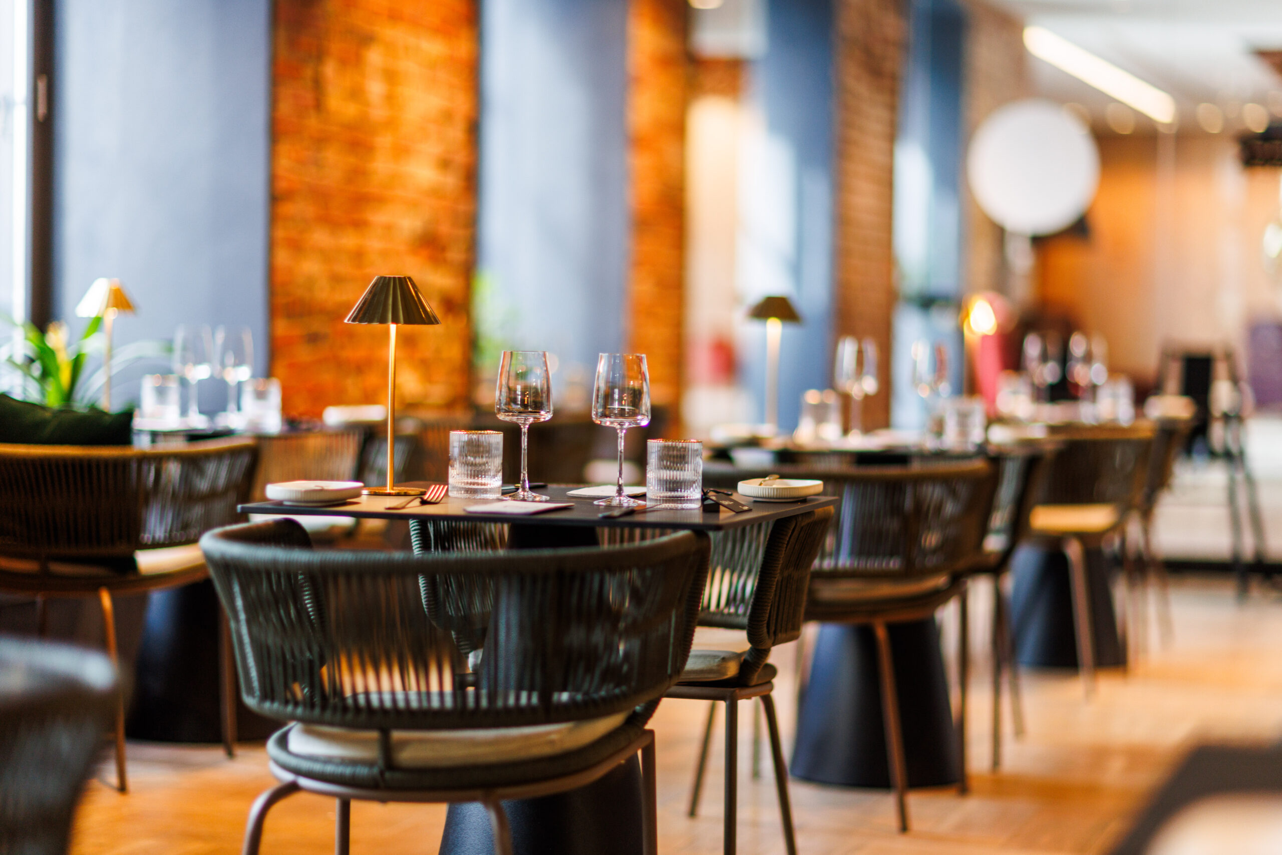 Avaleht - Restoran & Baar Kolm Sibulat